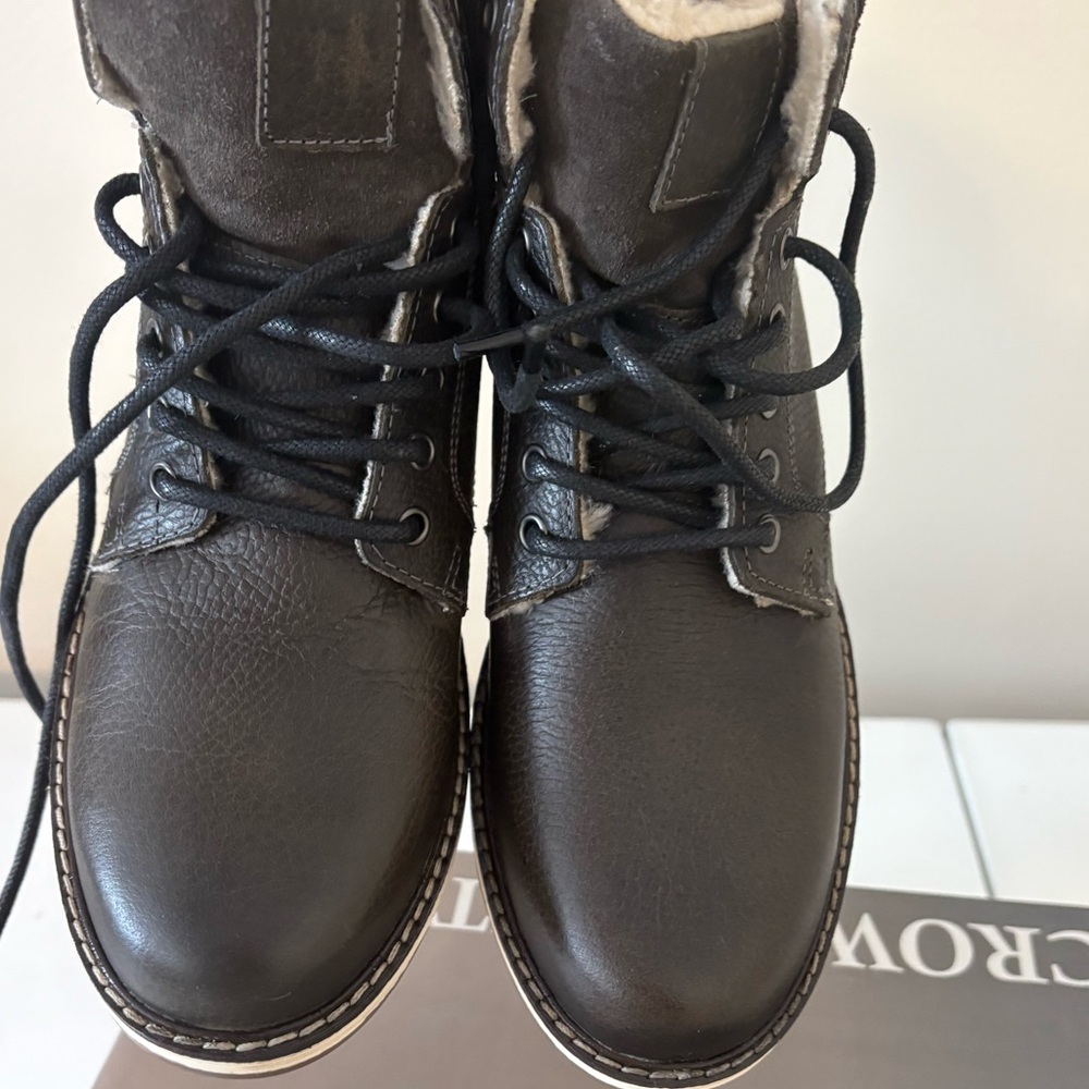Crown Vintage Mens brown leather Fleece lined boots 8.5 NIB